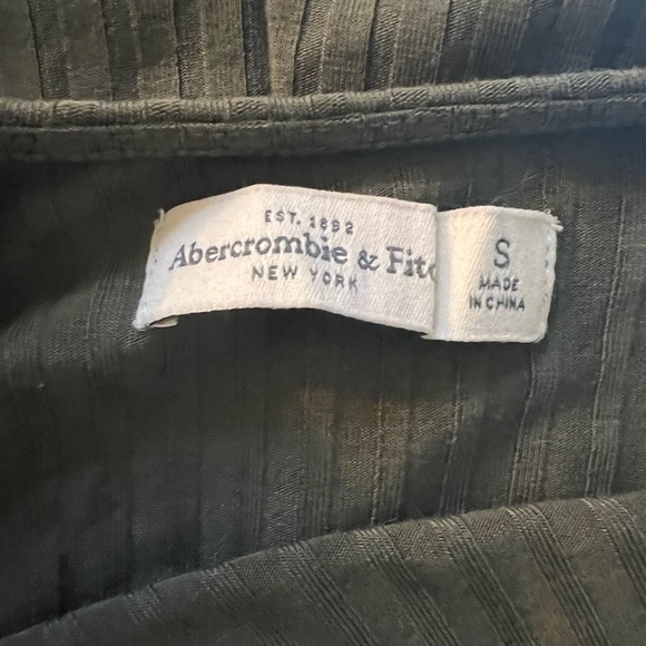 Abercrombie & Fitch Army Green Dress Size Small - Picture 3 of 3